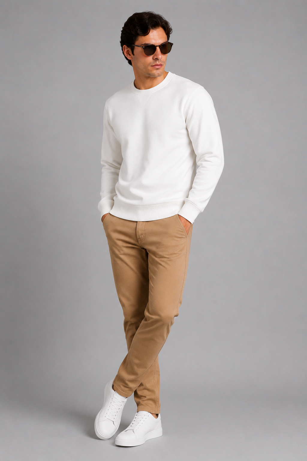 Plain Supreme White Winter Sweatshirt